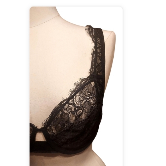 VICTORIA'S secret black very sexy  unlined bras in excellent condition size 34DD - Picture 5 of 16